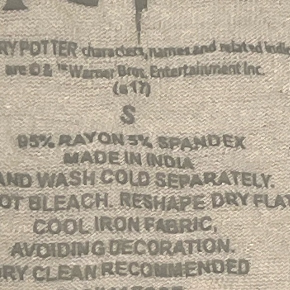 HARRY Potter "Happiness is Found in the Darkest Moments..." White & Gray Top - Picture 7 of 9